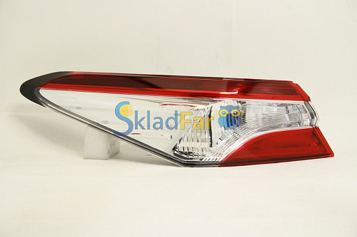 Фонарь задний левый TOYOTA CAMRY 18-23