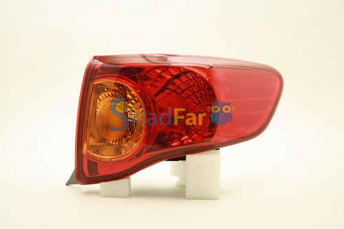 Фонарь задний правый  TOYOTA COROLLA 07-09    