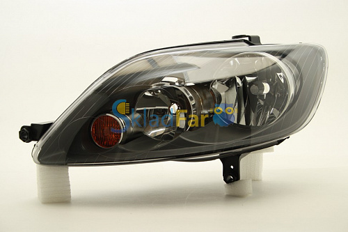 Фара левая VW GOLF 5 PLUS 05-08  с коррек        