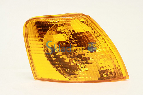 Поворотник правый VW PASSSAT 97-99 ЖЕЛТЫЙ  