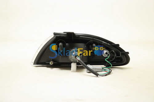 Поворотник правый TOYOTA MARINO 92-98   