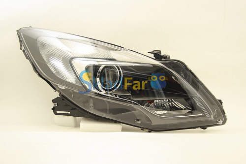 Фара правая OPEL ZAFIRA 12-  с коррек