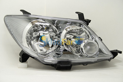 Фара правая TOYOTA FORTUNER 04-07  с коррек    +