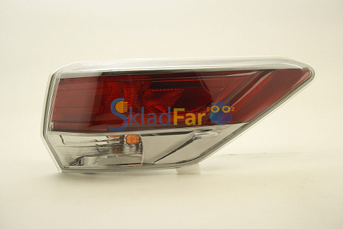 Фонарь правый TOYOTA HIGHLANDER 14-  с ЛАМП   