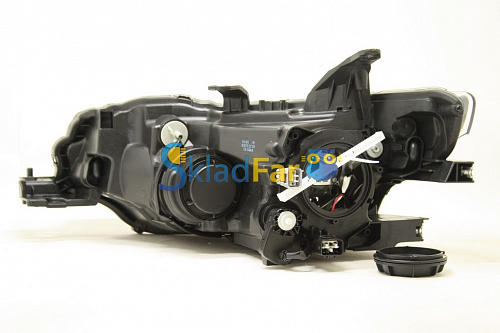 Фара правая MITSUBISHI OUTLANDER 12-14 (214-11A5) с корр.